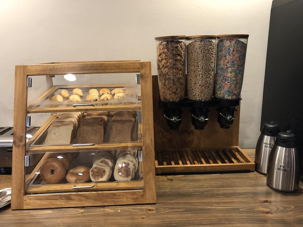 Cresthill Suites Suny University 올버니 외부 사진